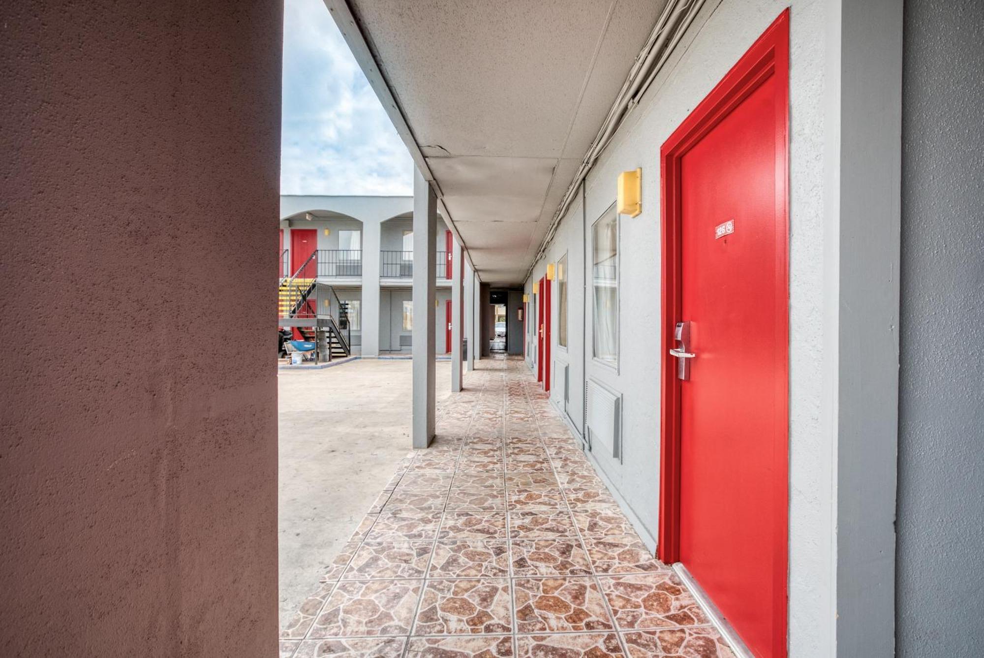 Oyo Hotel San Antonio Lackland Air Force Base West Zewnętrze zdjęcie
