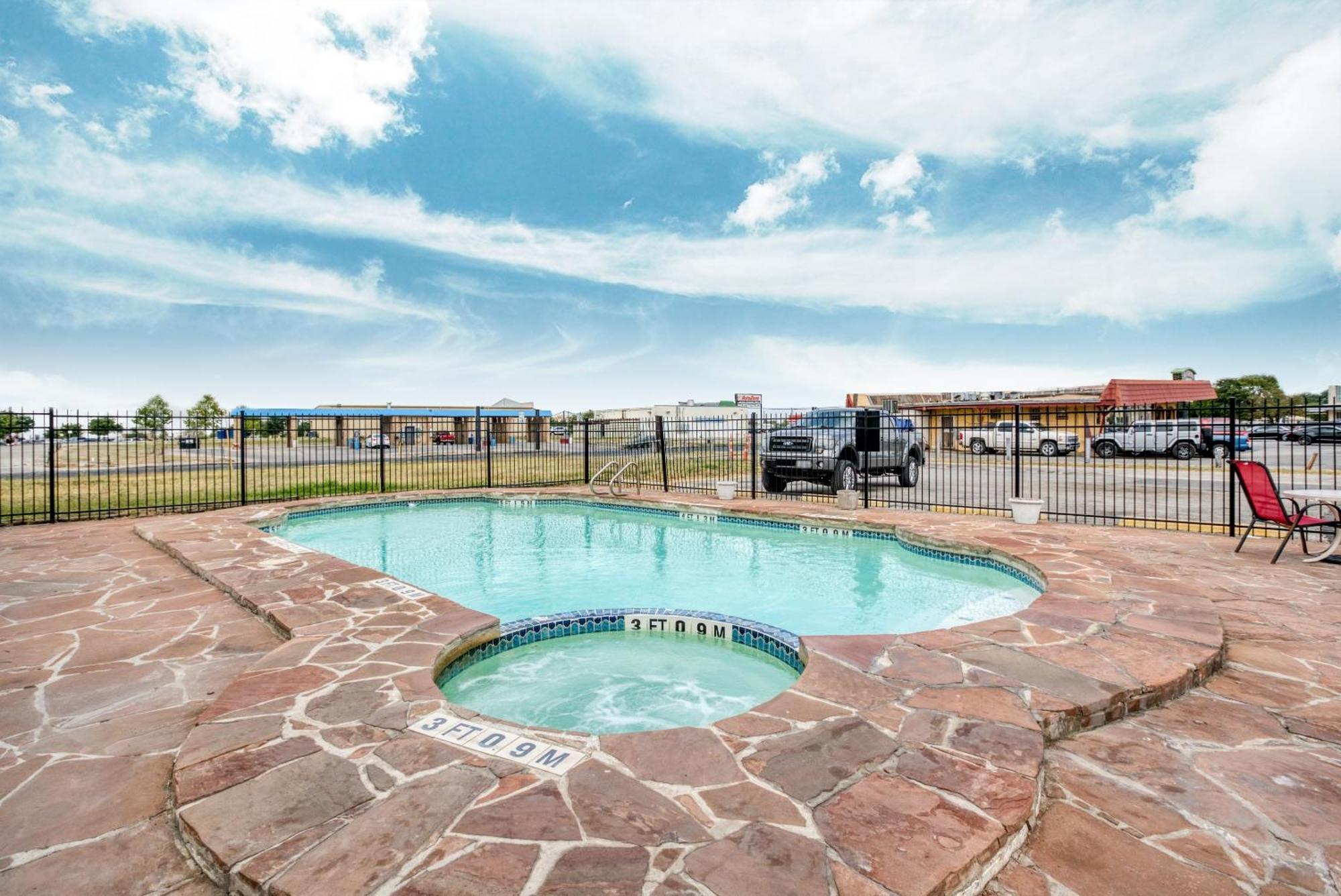 Oyo Hotel San Antonio Lackland Air Force Base West Zewnętrze zdjęcie